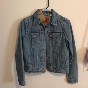 Levi Trucker Jacket